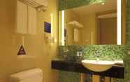 Toilet Kamar 2 Mercure Nanchang Sunac