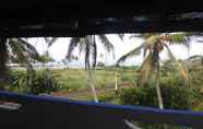 Nearby View and Attractions 7 Asanka Surf House