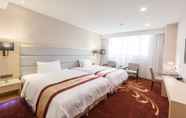 Kamar Tidur 5 Royal Gold Hotel