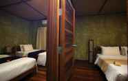 Kamar Tidur 6 Azalea Village Wellness Resort