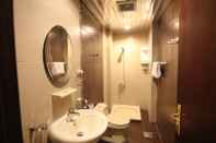 In-room Bathroom Rwaq Al Mugharezat