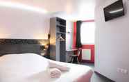 Kamar Tidur 2 Wink Hotel Juvisy