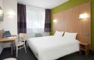 Bedroom 3 B&B Hotel Nimes Ville Active