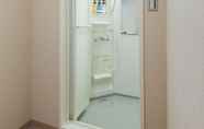 In-room Bathroom 7 Tokyo Guest House Itabashijuku - Hostel