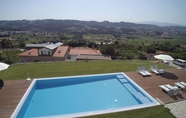 Swimming Pool 3 Hotel Rural Quinta das Quintães