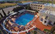 Nearby View and Attractions 7 Kouros Hotel