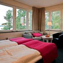 Bedroom 4 Ringsjöstrand Hotell