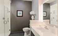 Toilet Kamar 4 Fairfield Inn & Suites by Marriott Wichita Falls Northwest