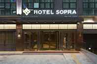 ภายนอกอาคาร Hotel Sopra