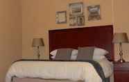 Kamar Tidur 6 Oak Rest Guesthouse