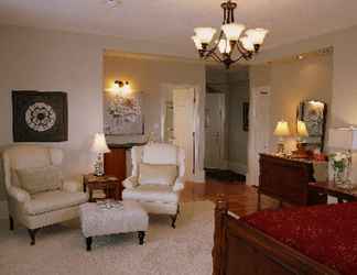 Lobi 2 Dashwood Manor Seaside Bed & Breakfast