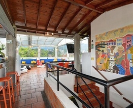 Sảnh chờ 4 International House Medellin - Hostel