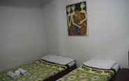 Kamar Tidur 4 Antonio's Pension House