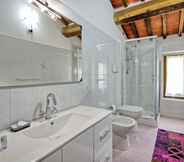 In-room Bathroom 2 Villa Morandi