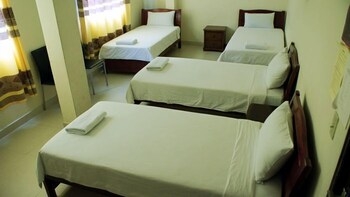 Phòng ngủ 4 Hotel Cristina