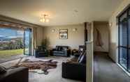 Common Space 3 Loch Vista Lake View Villa Accommodation