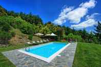 Swimming Pool Villa Portole Due