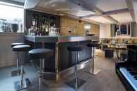 Bar, Kafe, dan Lounge Le Roc des Tours