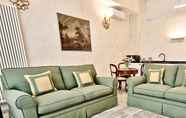 Ruang untuk Umum 4 Palazzo Mantua Benavides Suites and Apartments