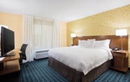 Bilik Tidur 6 Fairfield Inn and Suites by Marriott Belle Vernon