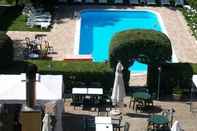 Swimming Pool Hotel Montenerone