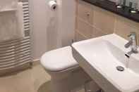 In-room Bathroom NG Serviced Apartments Glasgow