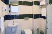 In-room Bathroom Hotel Expocity Istanbul