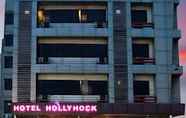 Luar Bangunan 3 Hotel Hollyhock