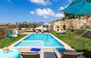 Swimming Pool 7 Erondas Cretan Country Villas