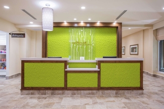 Sảnh chờ 4 Hilton Garden Inn Olympia