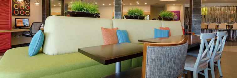 Lobby Home2 Suites by Hilton Portland