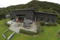 Exterior Piha Beachstay - Hostel