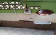 Toilet Kamar 6 Happy Resort