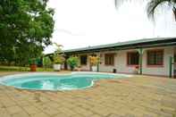 Swimming Pool Lalamo Guest House