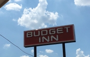 Bangunan 2 Knights Inn North Richland Hills