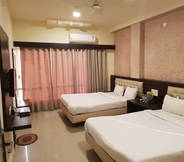 Bedroom 5 Hotel Mittal Avenue & Paradise