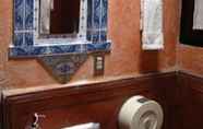 Phòng tắm bên trong 3 Posada Belen Museo Inn