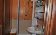 Toilet Kamar 5 Ippocampo