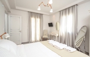 Kamar Tidur 6 Sea & Olives Holiday Villas and Suites