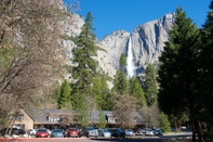 ภายนอกอาคาร Yosemite Valley Lodge