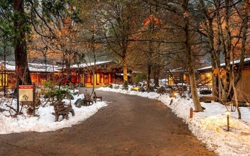 Exterior 4 Yosemite Valley Lodge