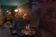 Bar, Cafe and Lounge Snob Hotel by Elegancia