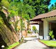 Exterior 6 The Sanctuary Boutique Bungalow Kandy