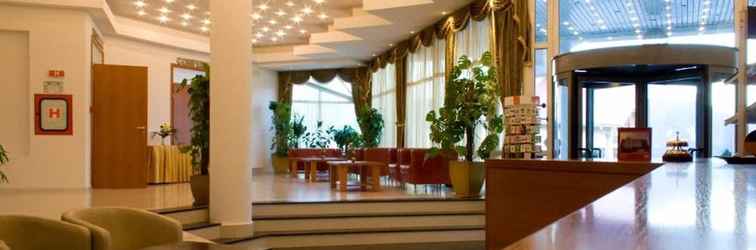 Lobby Atrium Panoramic Hotel & Spa