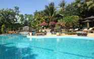 Swimming Pool 3 L'Elephant Blanc Resort