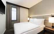 Kamar Tidur 4 Adina Apartment Hotel Frankfurt Westend