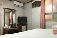 Kamar Tidur J Motel