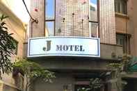 Exterior J Motel