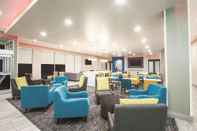 Lobby La Quinta Inn & Suites by Wyndham Tulsa Broken Arrow