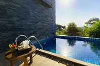 Swimming Pool Silla Villa